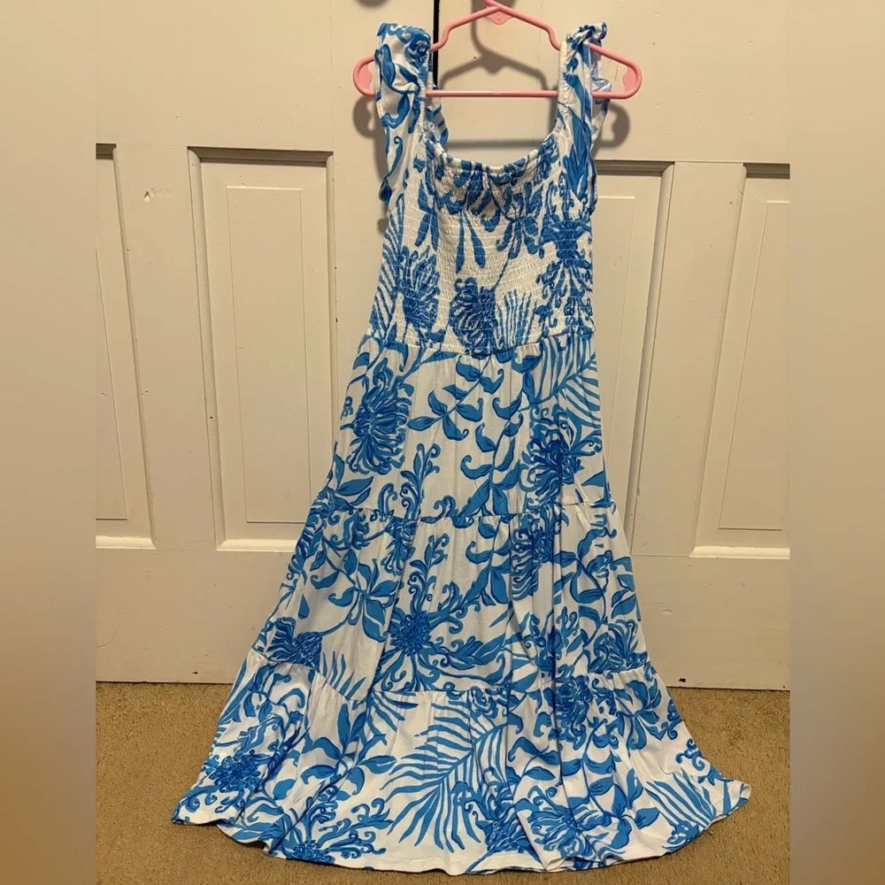 Girl’s Lilly Pulitzer Blue & White Floral Dress - Picture 6 of 6